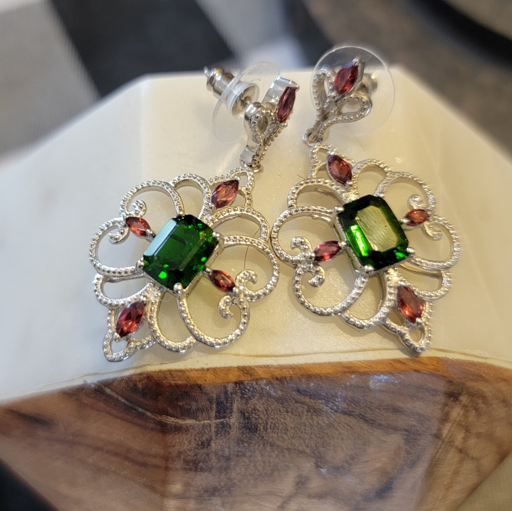 Gorgeous Natural Chrome Diopside and Mozambique Garnet Earrings Platinum over SS